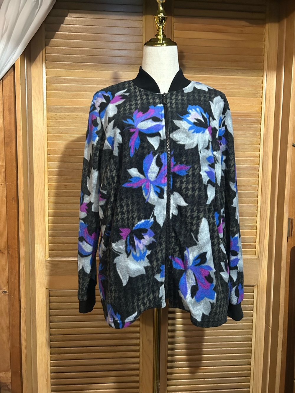 BOB MACKIE WEARABLE ART Womens L / LARGE Full Zip Floral Soft Fleece Jacket